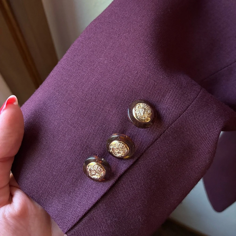 EUC Double-Breasted Blazer in Burgundy (Size L) - Picture 10 of 12